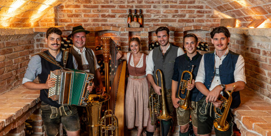 "Frühschoppen" with the Laa´Gschatz Musi